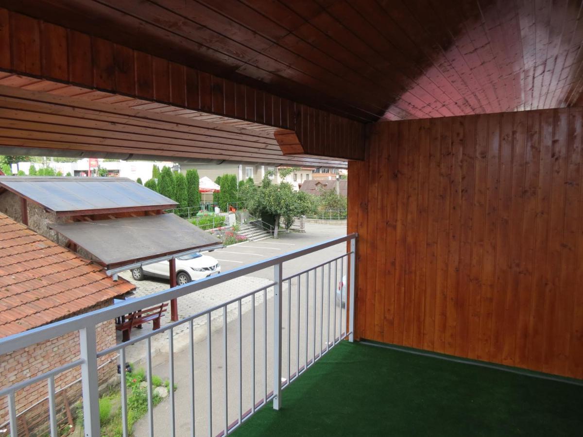 Pensiunea Cetina Brad  Exterior photo